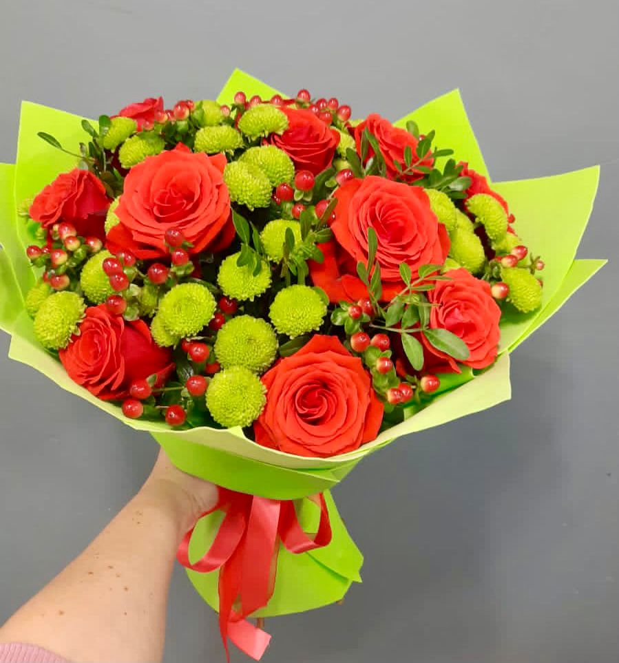 Букет цветов из: Хризантемы и Розы в Торбеево