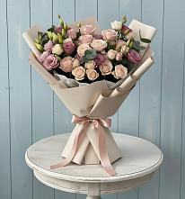 Букет цветов из:  Розы и Лизиантусы в Торбеево