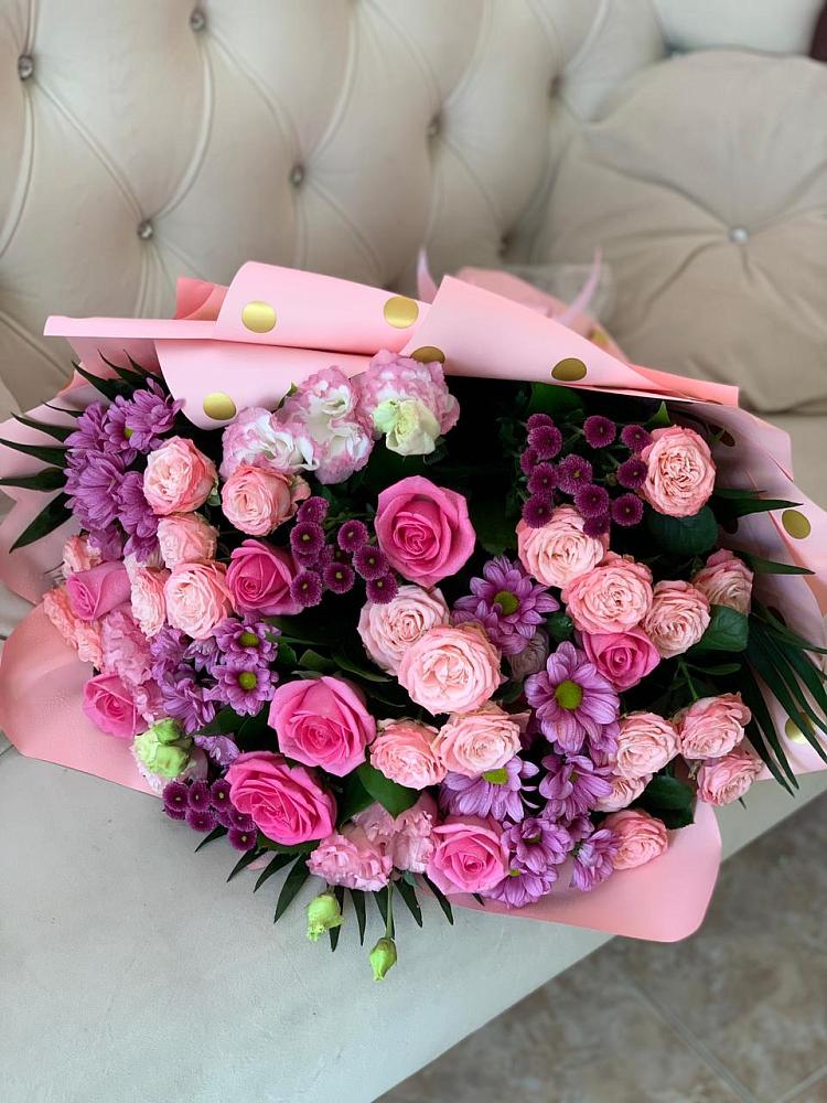 Букет цветов из: Хризантемы, Розы и Лизиантусы в Торбеево