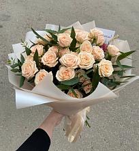 Букет Кремовые розы Латте в Торбеево