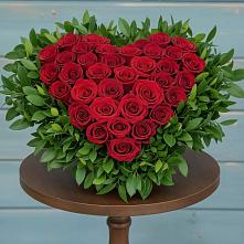 Цветочная композиция из Розы в виде сердца #REPLACE_PRED# Торбеево