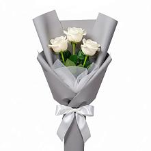 Букет 3 белые розы в Торбеево