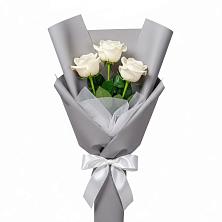 Букет 3 белые розы в Торбеево