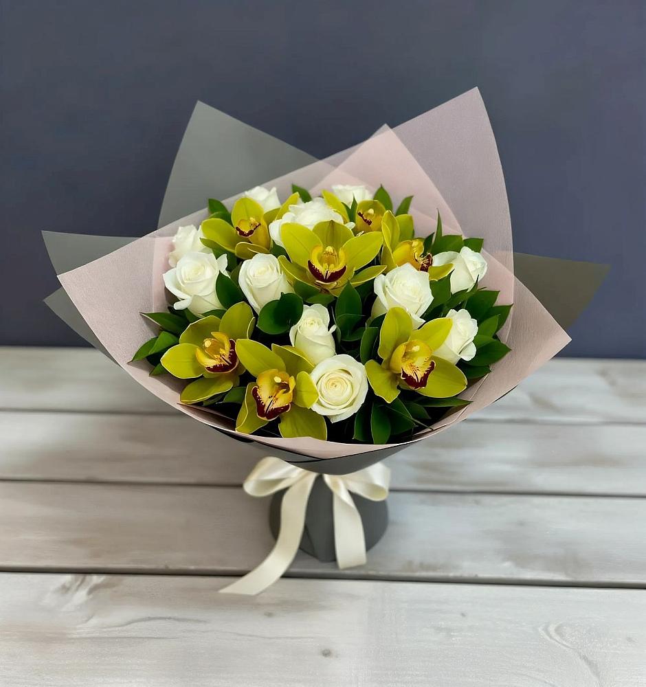 Букет цветов из: Орхидеи и Розы в Торбеево