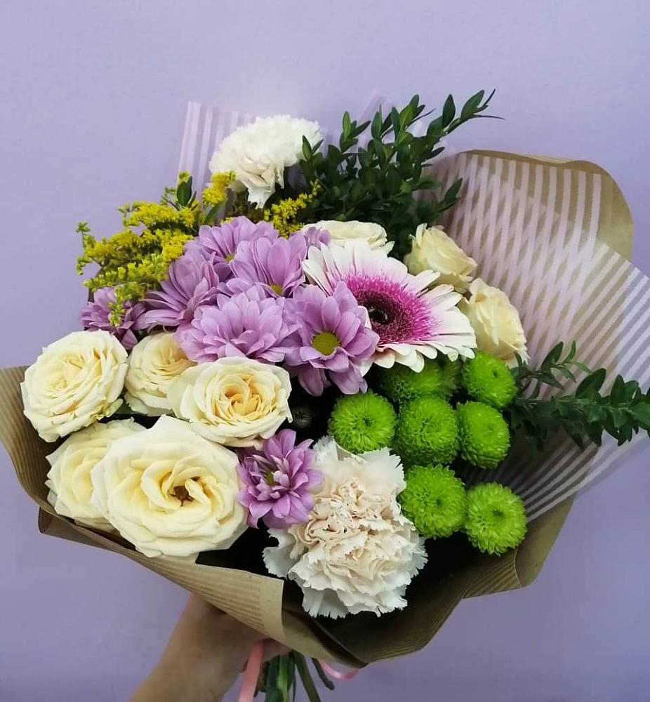 Букет цветов из: Хризантемы, Розы, Гвоздики и Герберы в Торбеево