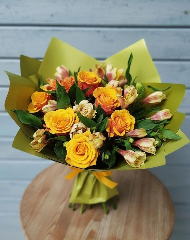 Букет цветов из: Альстромерии и Розы в Торбеево