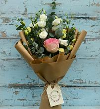 Букет цветов из:  Розы и Лизиантусы в Торбеево